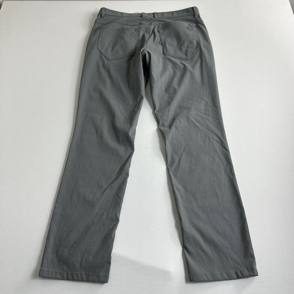 L.L. Bean Pants Mens Size 32x30 Performance Chino Outdoor Quick Dry Gray Nylon - Picture 2 of 8